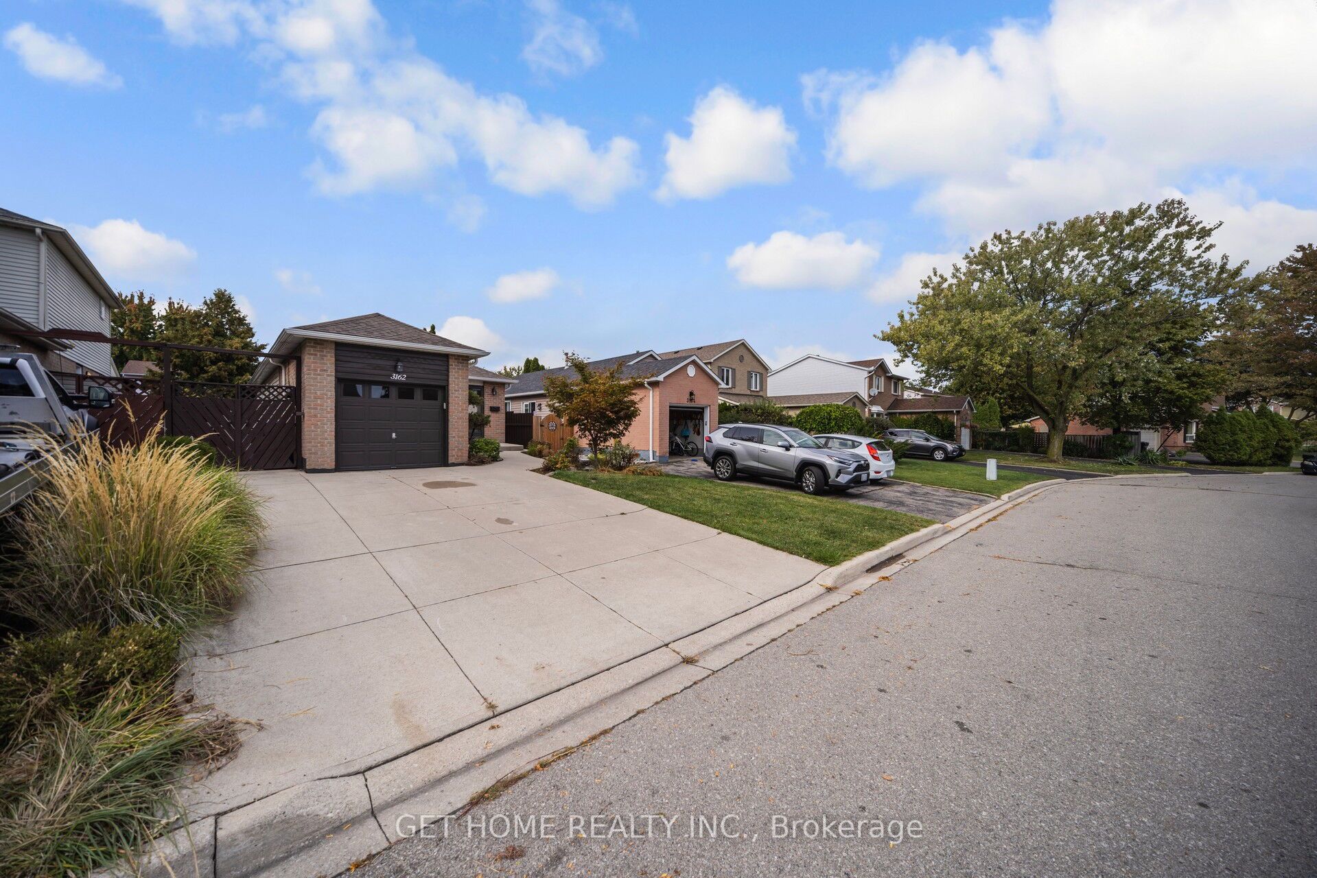 3162 Cantelon Crescent