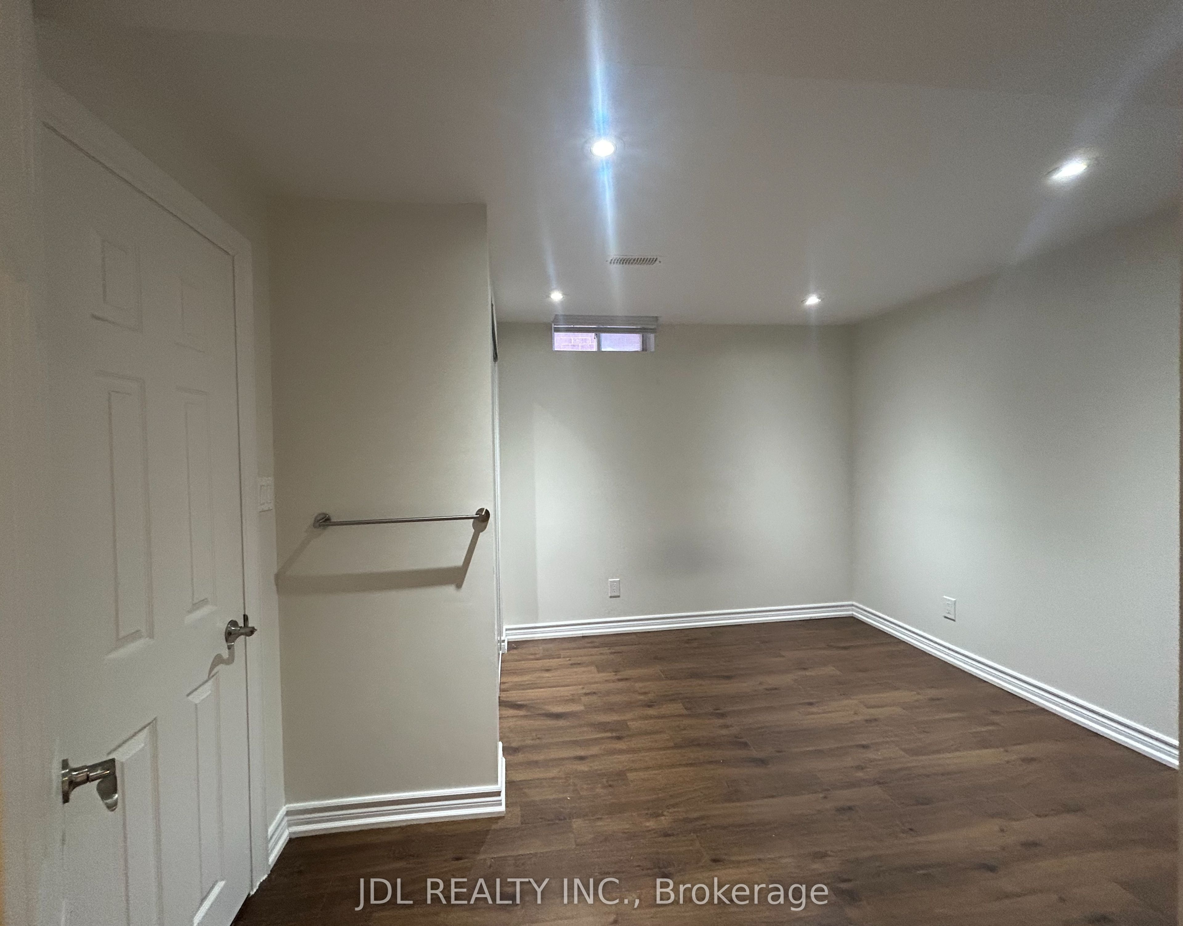 36 Bendamere Cres Crescent Entire Two-Bedroom Bsmt