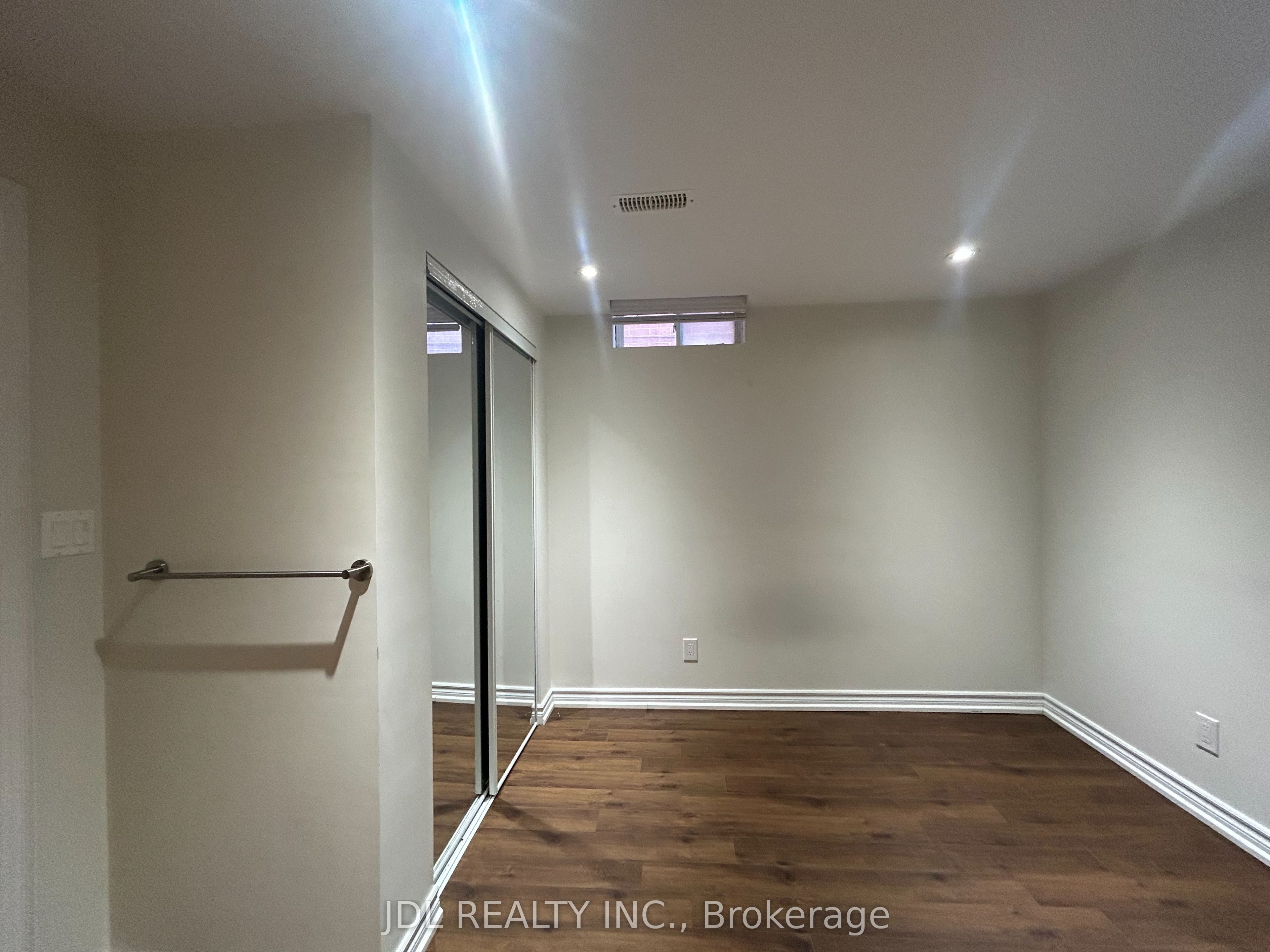 36 Bendamere Cres Crescent Entire Two-Bedroom Bsmt