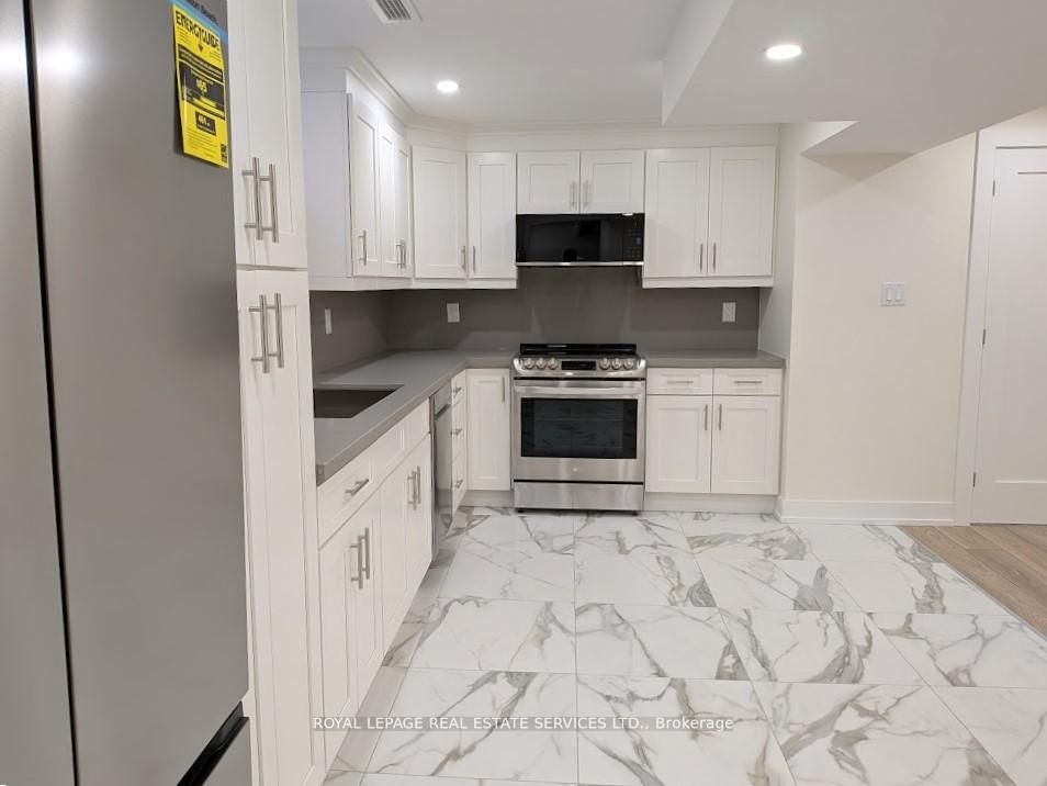 65 Villagewood Court