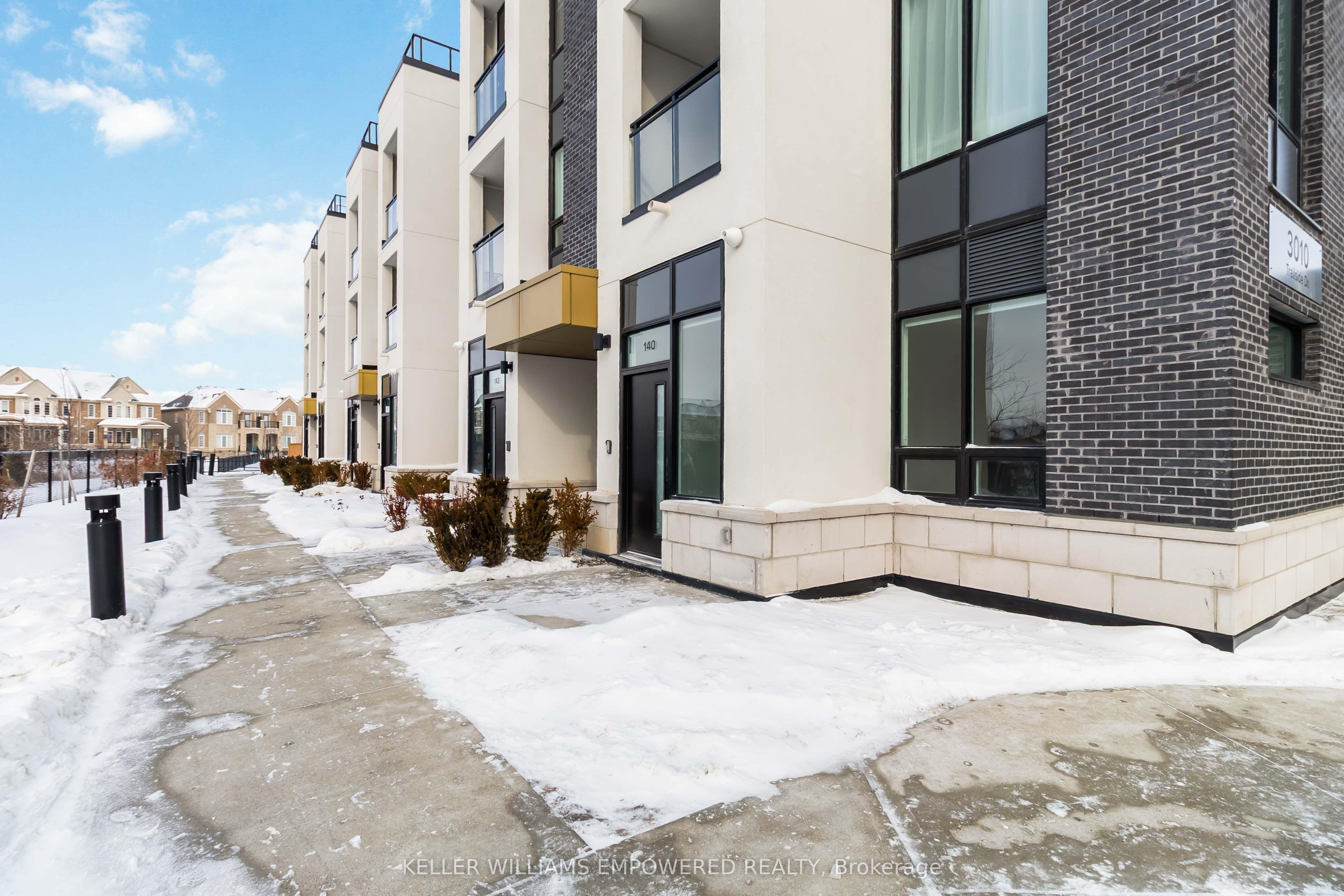 3010 Trailside Drive 140