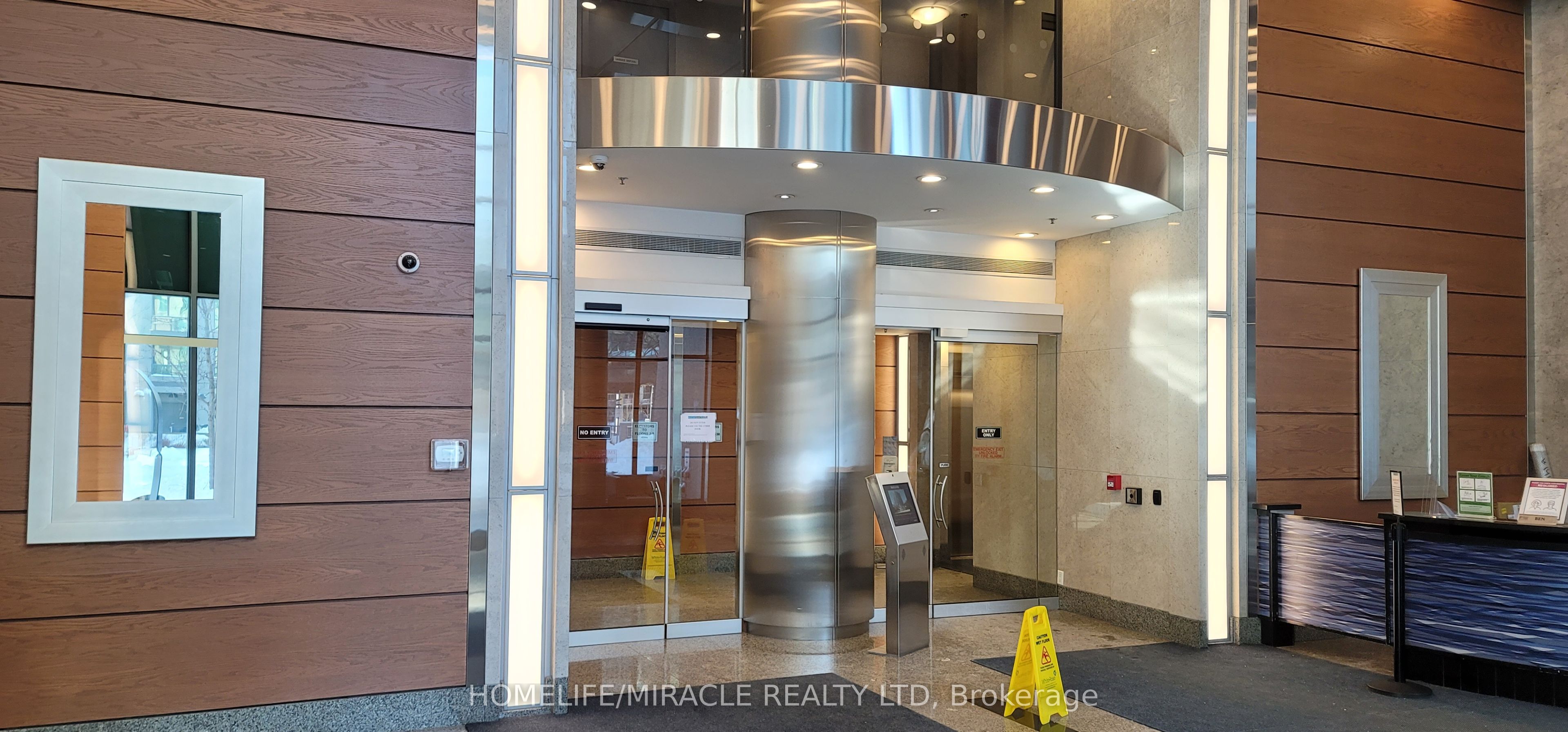 219 Fort York Boulevard 2412