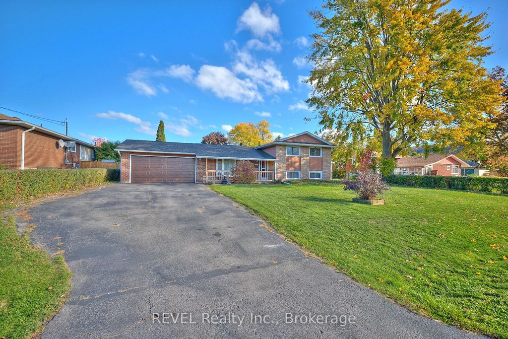 Photo of 42 Emily Street, Grimsby, ON L3M 4A2 (MLS # X12821394)