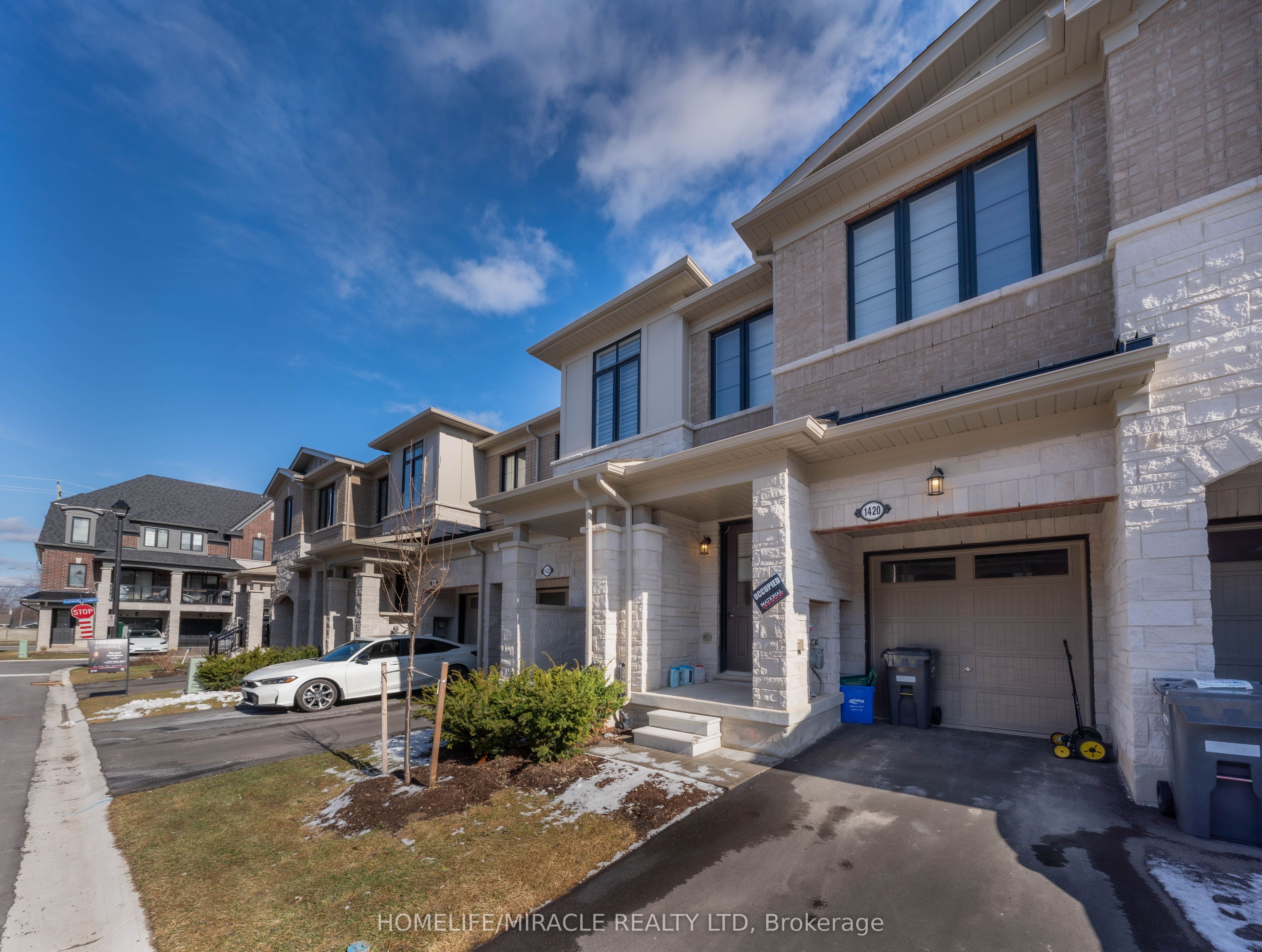 1420 Oakmont Common