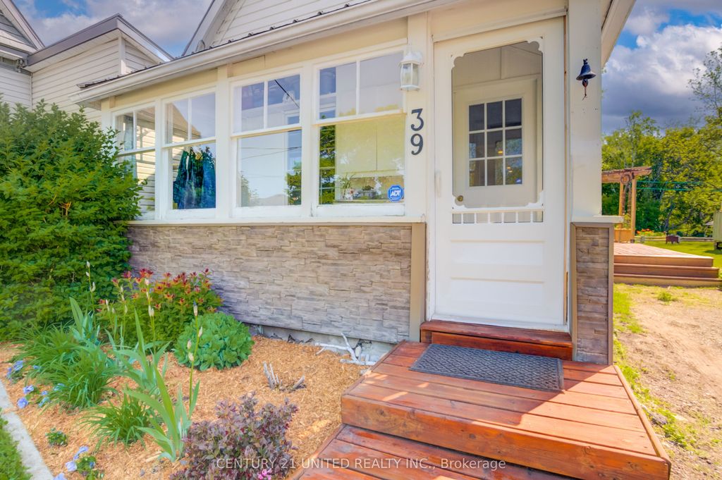 Photo of 39 Raglan Street S, Trent Hills, ON K0L 1L0 (MLS # X12364457)