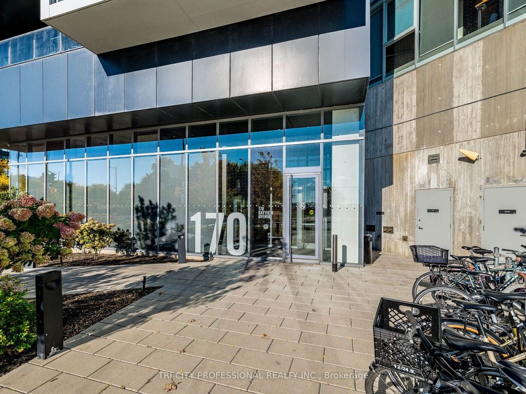 Photo of 170 Bayview Avenue #304, Toronto, ON M5A 0M4 (MLS # C12457528)