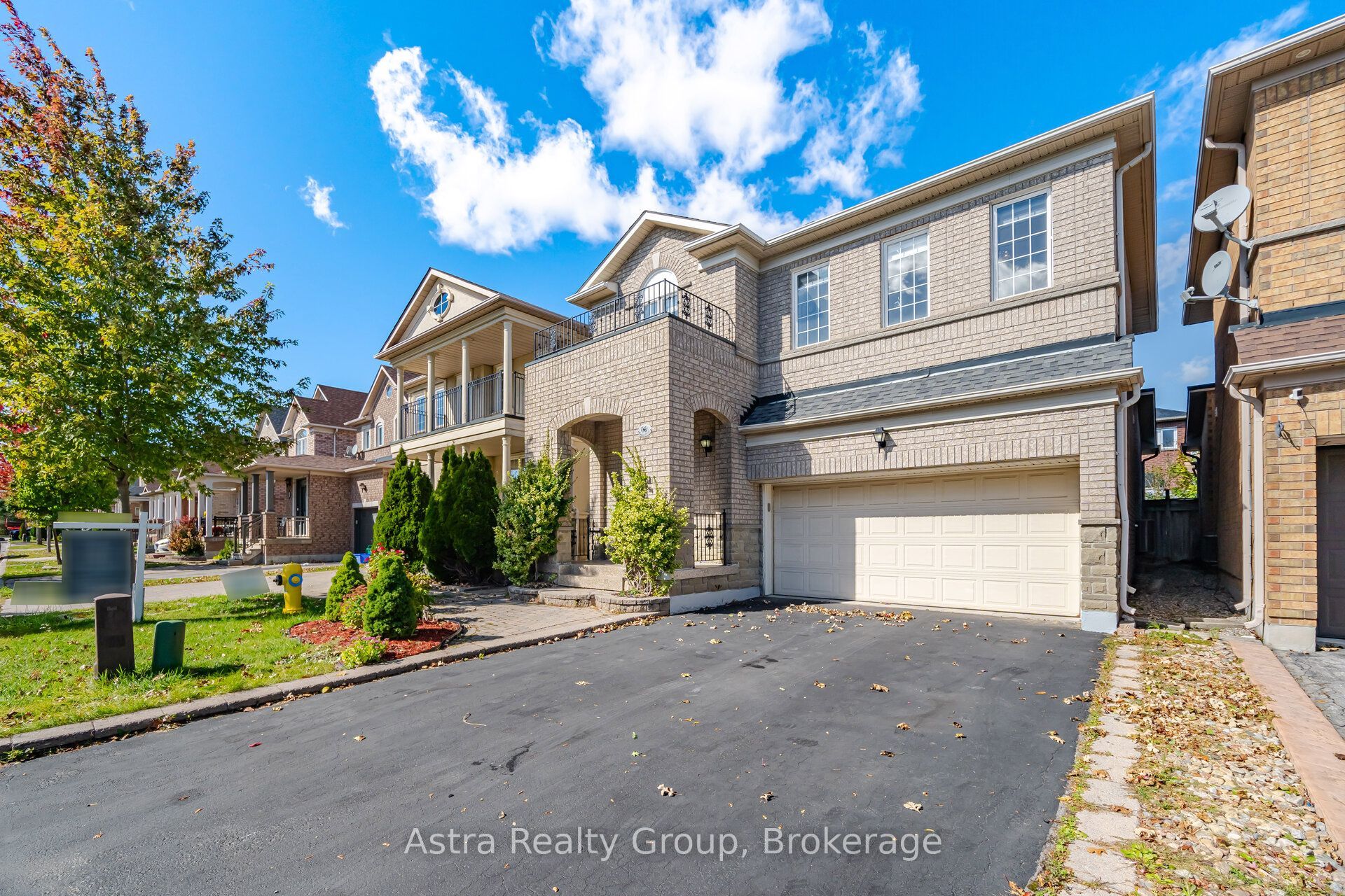 14 Daiseyfield Crescent