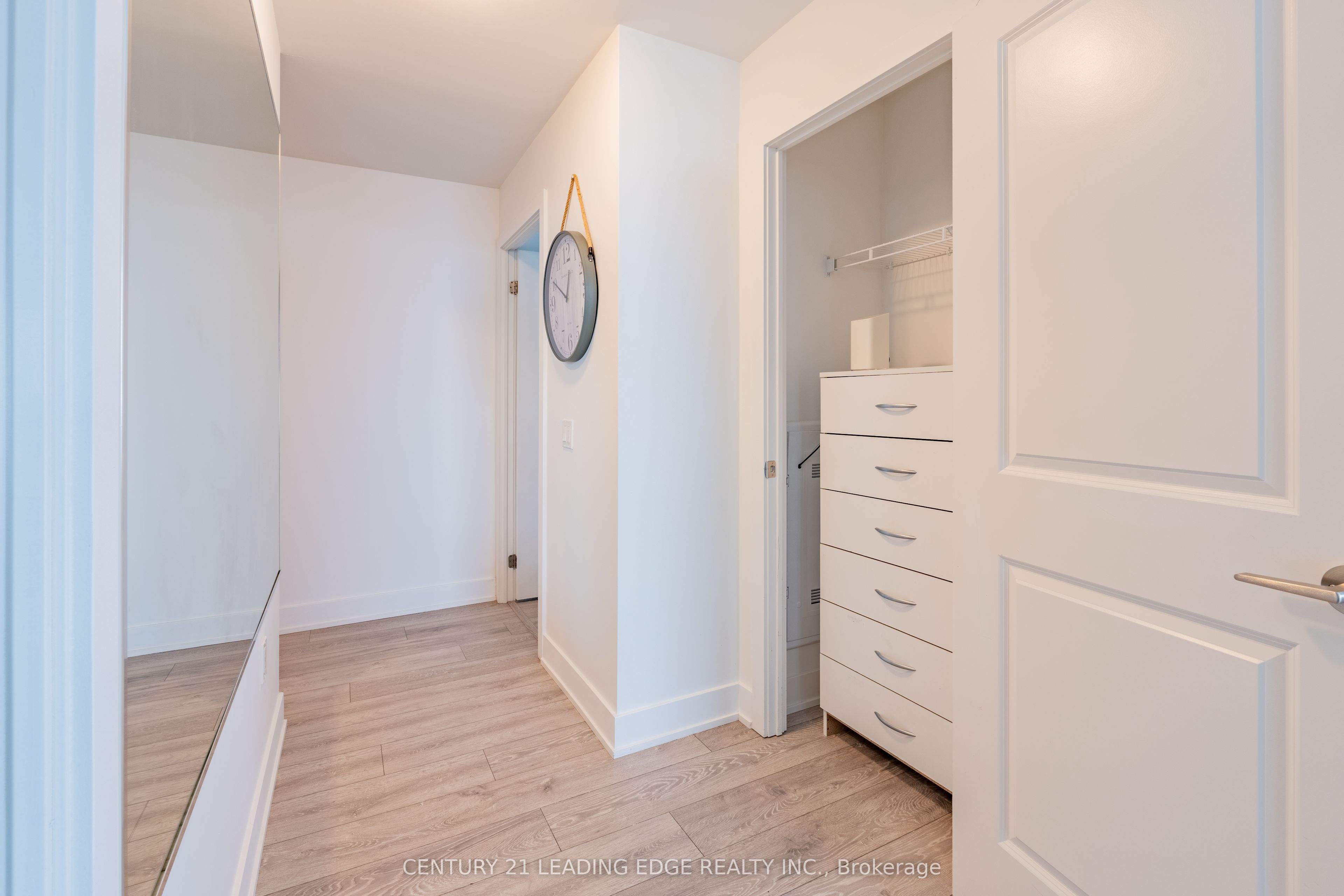 1050 MAIN Street E 610