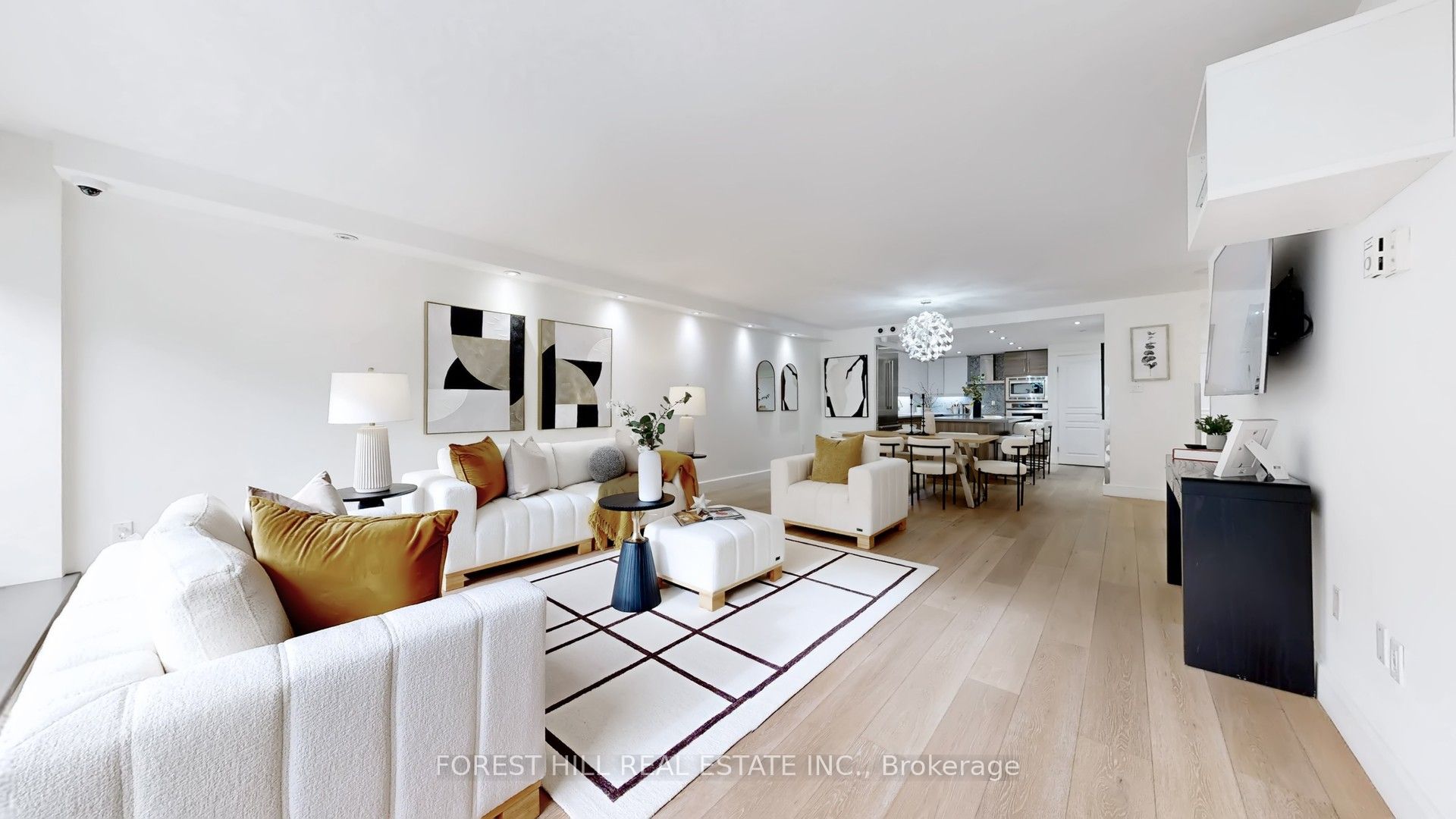 110 Bloor Street W 710