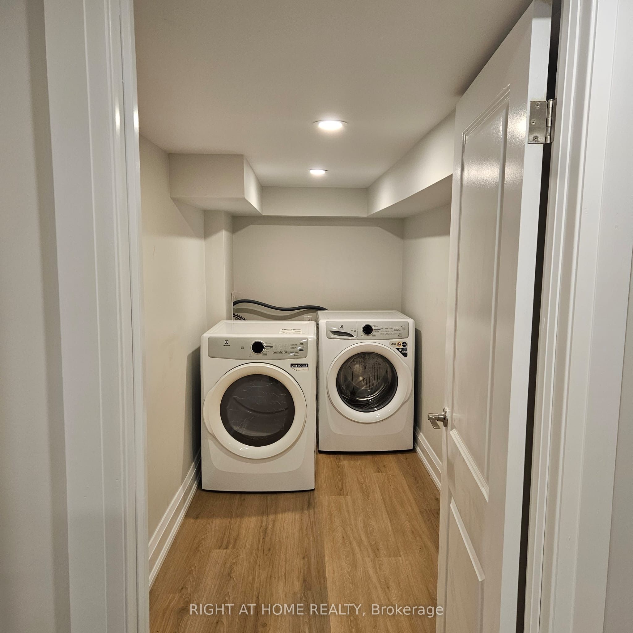 70 Hardgate Crescent Basement