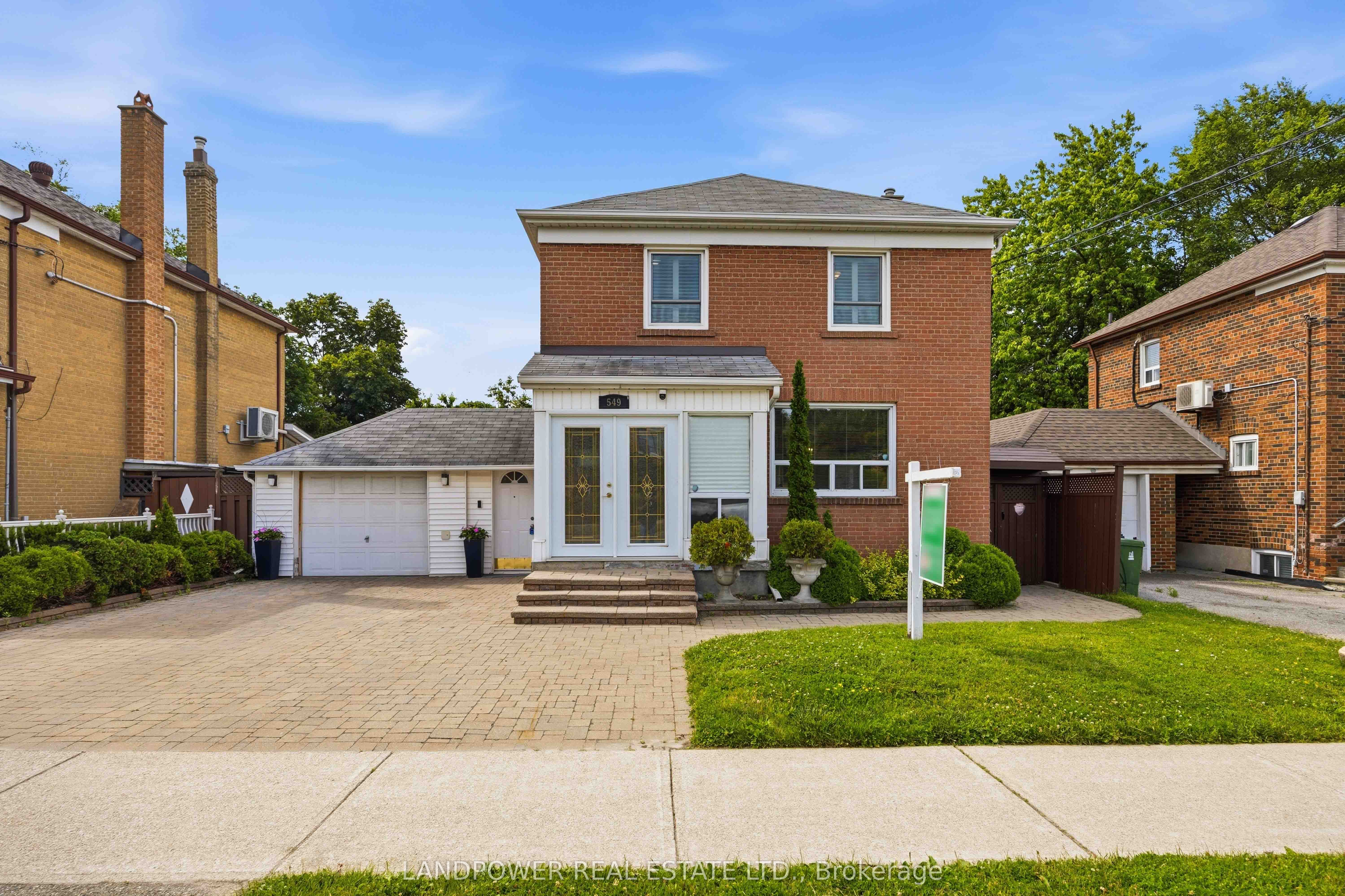 Photo 1 of 50 — 549 Lawrence Avenue W, Toronto, ON M6A 1A5