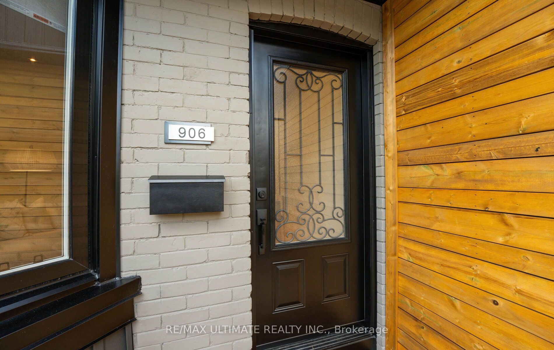 906 Logan Avenue