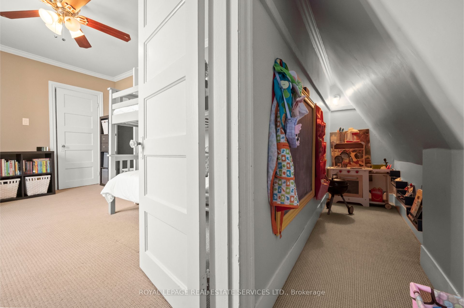 Hamilton, ON L8P 2R9, Canada, 4 Bedrooms Bedrooms, ,2 BathroomsBathrooms,Residential,Active,108532