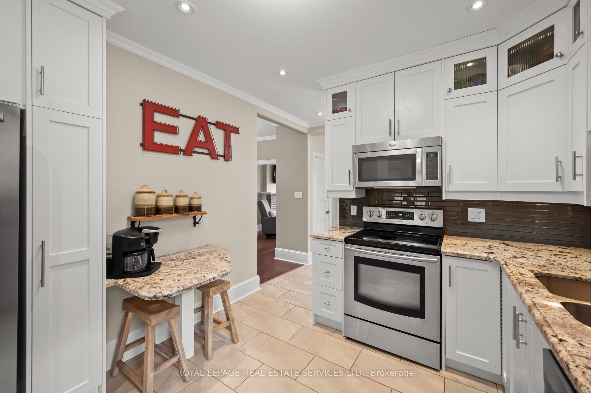 Hamilton, ON L8P 2R9, Canada, 4 Bedrooms Bedrooms, ,2 BathroomsBathrooms,Residential,Active,108532