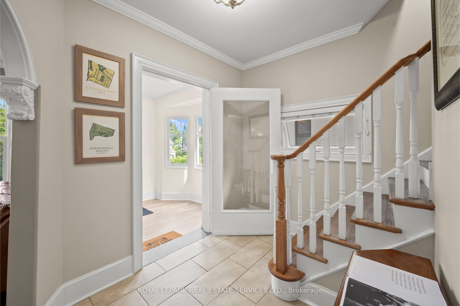 Hamilton, ON L8P 2R9, Canada, 4 Bedrooms Bedrooms, ,2 BathroomsBathrooms,Residential,Active,108532