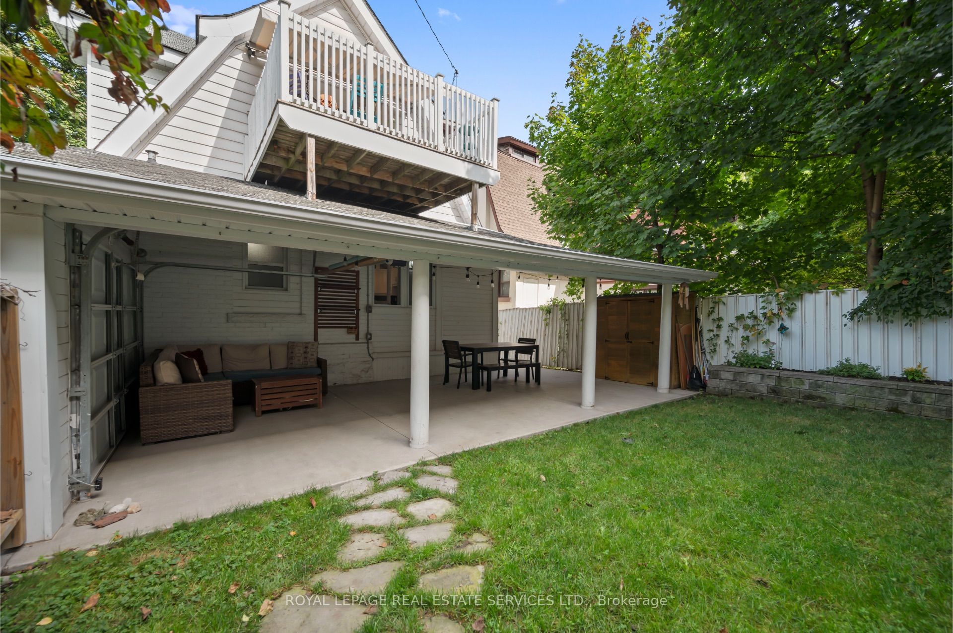 Hamilton, ON L8P 2R9, Canada, 4 Bedrooms Bedrooms, ,2 BathroomsBathrooms,Residential,Active,108532