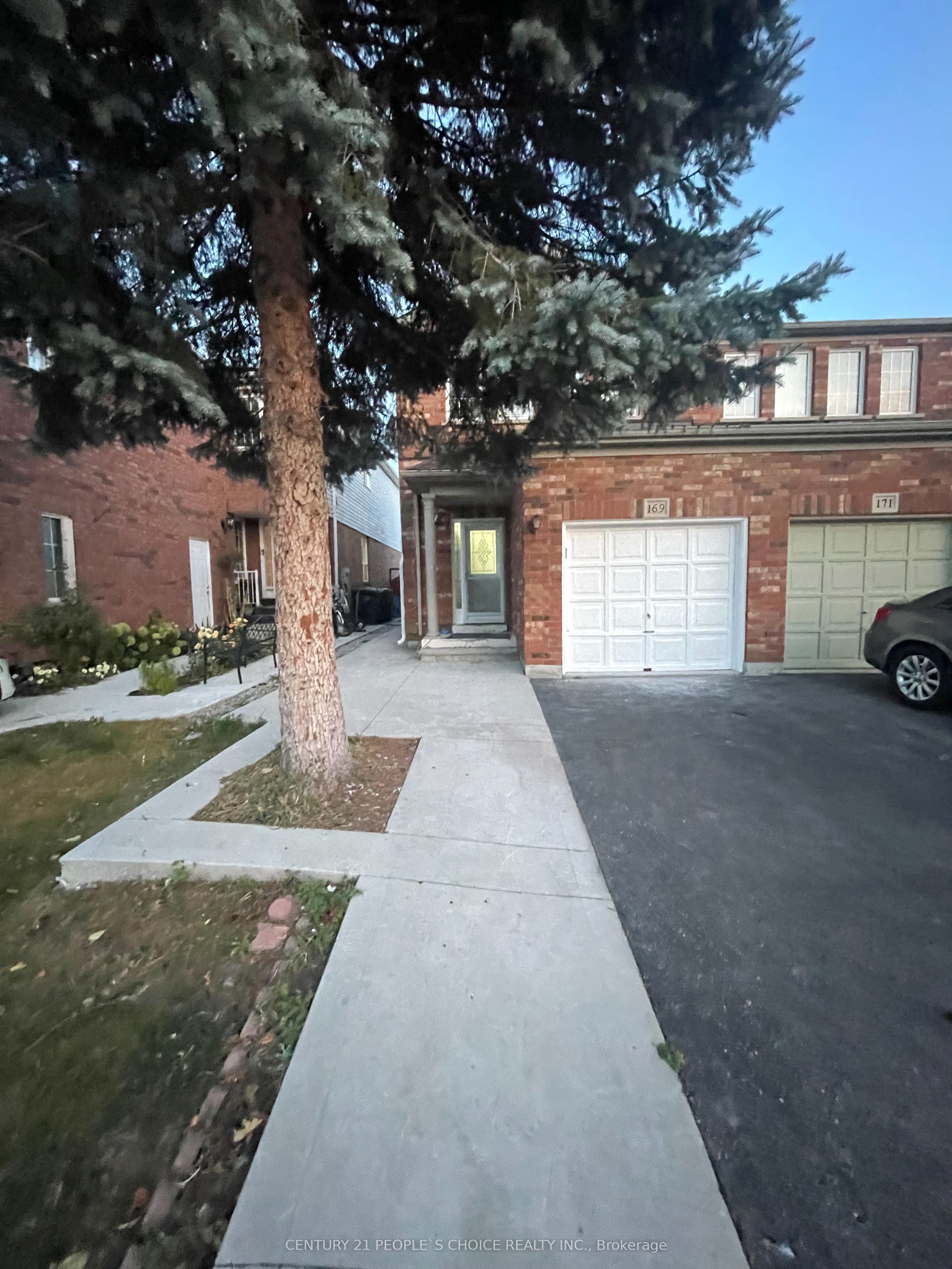 169 Willow Park Drive Upper