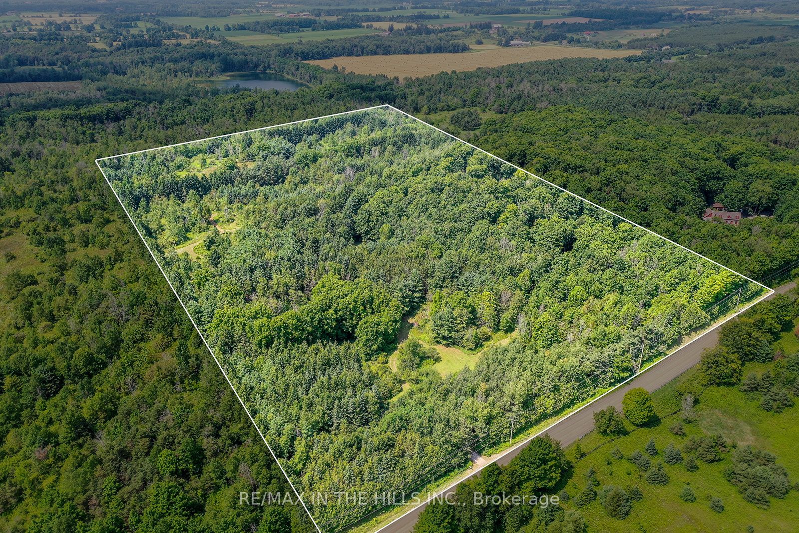 PT LOT 11 CON 4 ESCARPMENT Side Road
