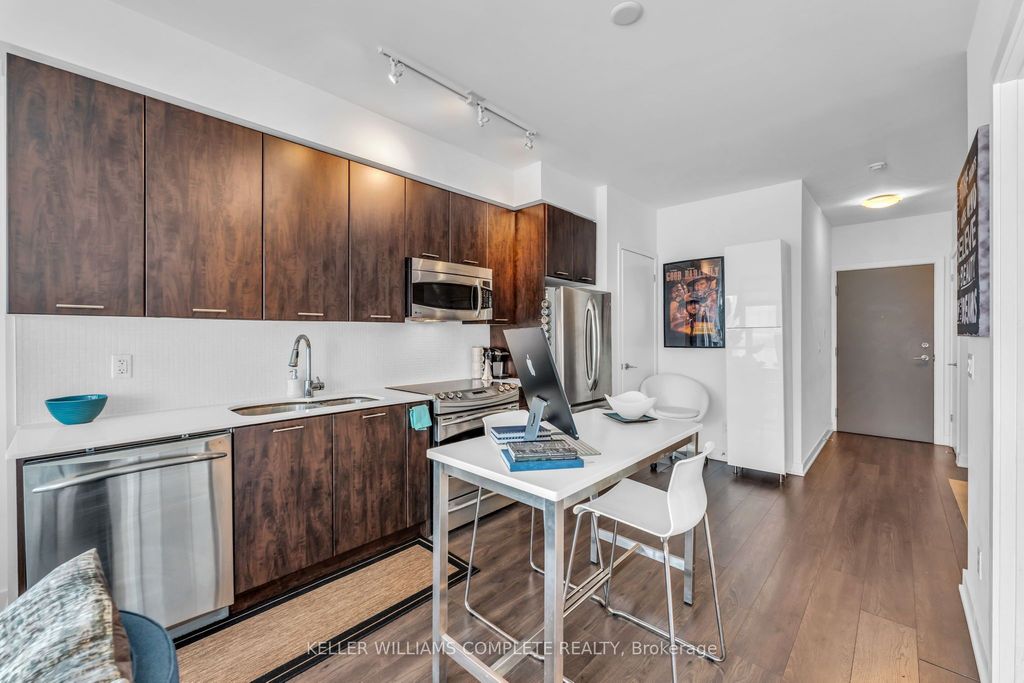 Photo of 169 Fort York Boulevard #1008, Toronto, ON M5V 0C8 (MLS # C12930896)
