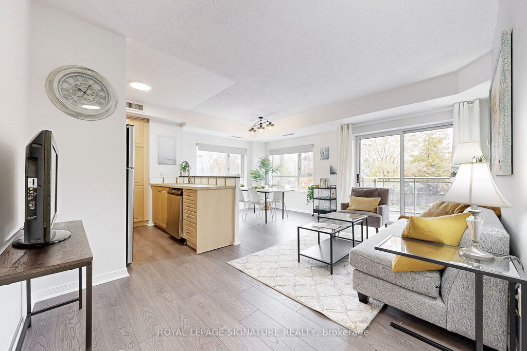 Photo of 2495 Dundas Street W #206, Toronto, ON M6P 1X4 (MLS # W12543540)