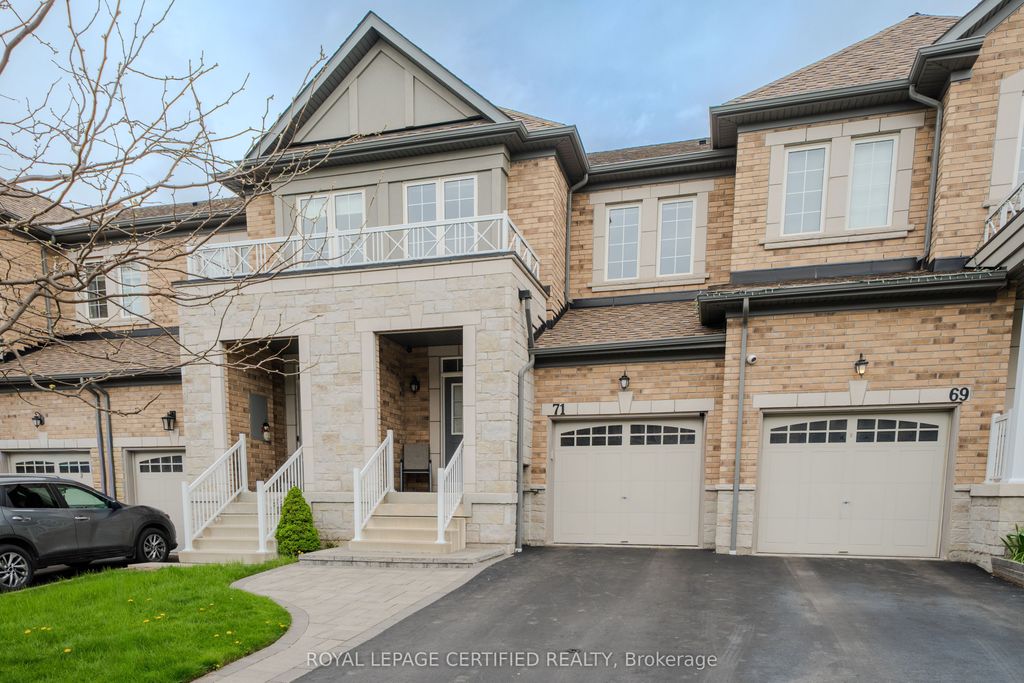 Photo of 71 Rimrock. Crescent, Whitby, ON L1N 0E5 (MLS # E13139508)