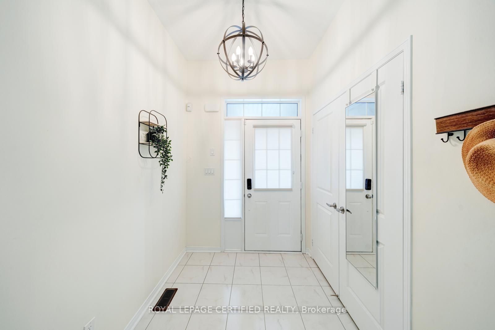 71 Rimrock. Crescent