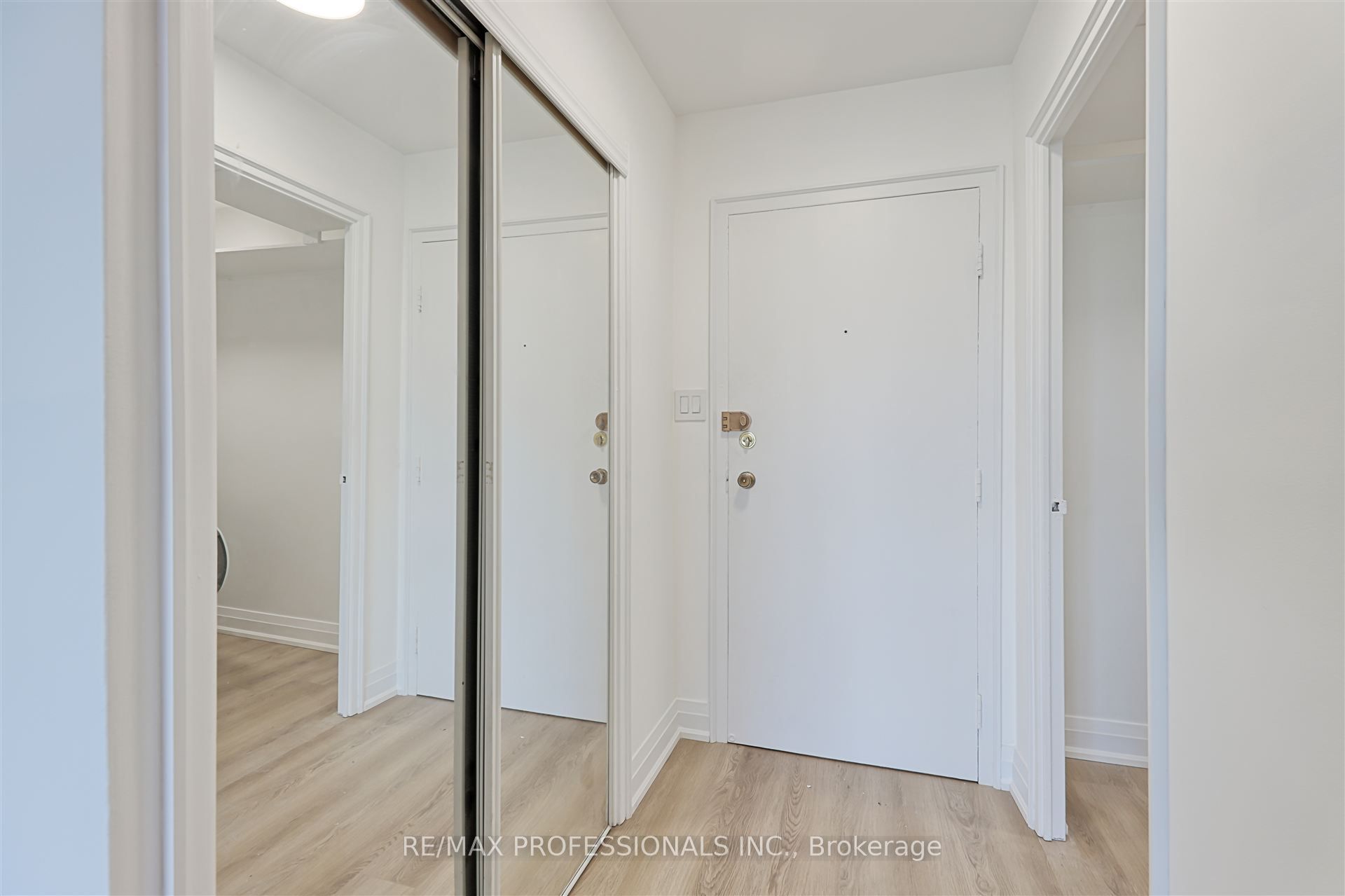 11 Neilson Drive 502