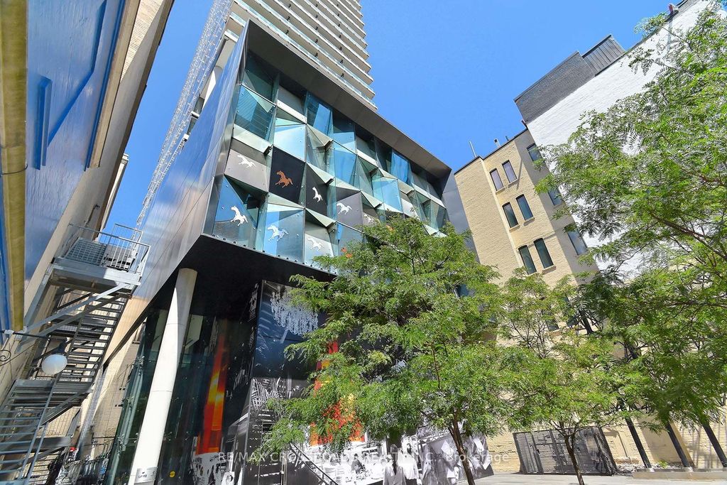 Photo of 224 King Street W #4401, Toronto, ON M5V 1H8 (MLS # C12738638)