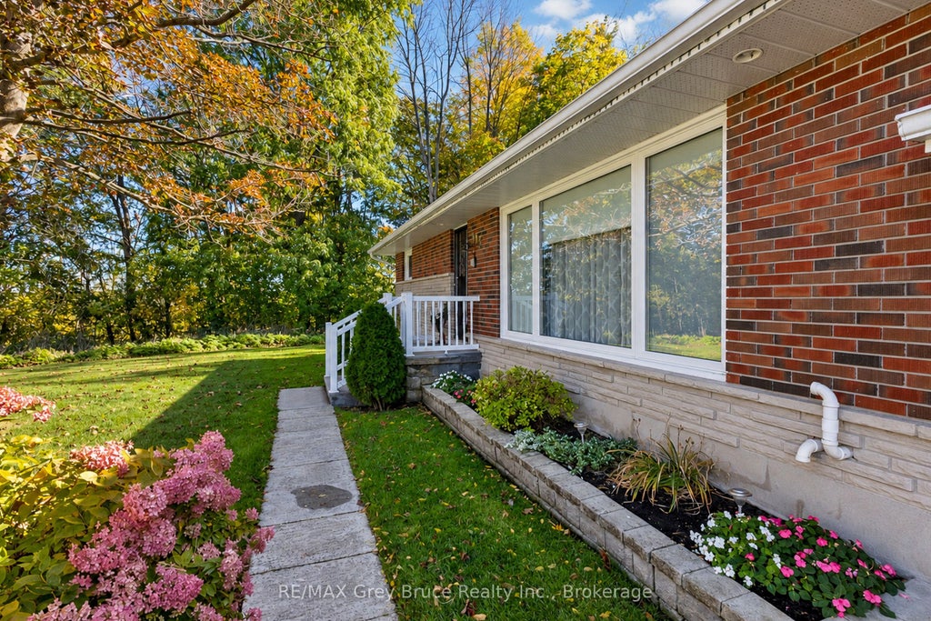 Photo of 617 17th Street W, Owen Sound, ON N4K 4B9 (MLS # X14019226)