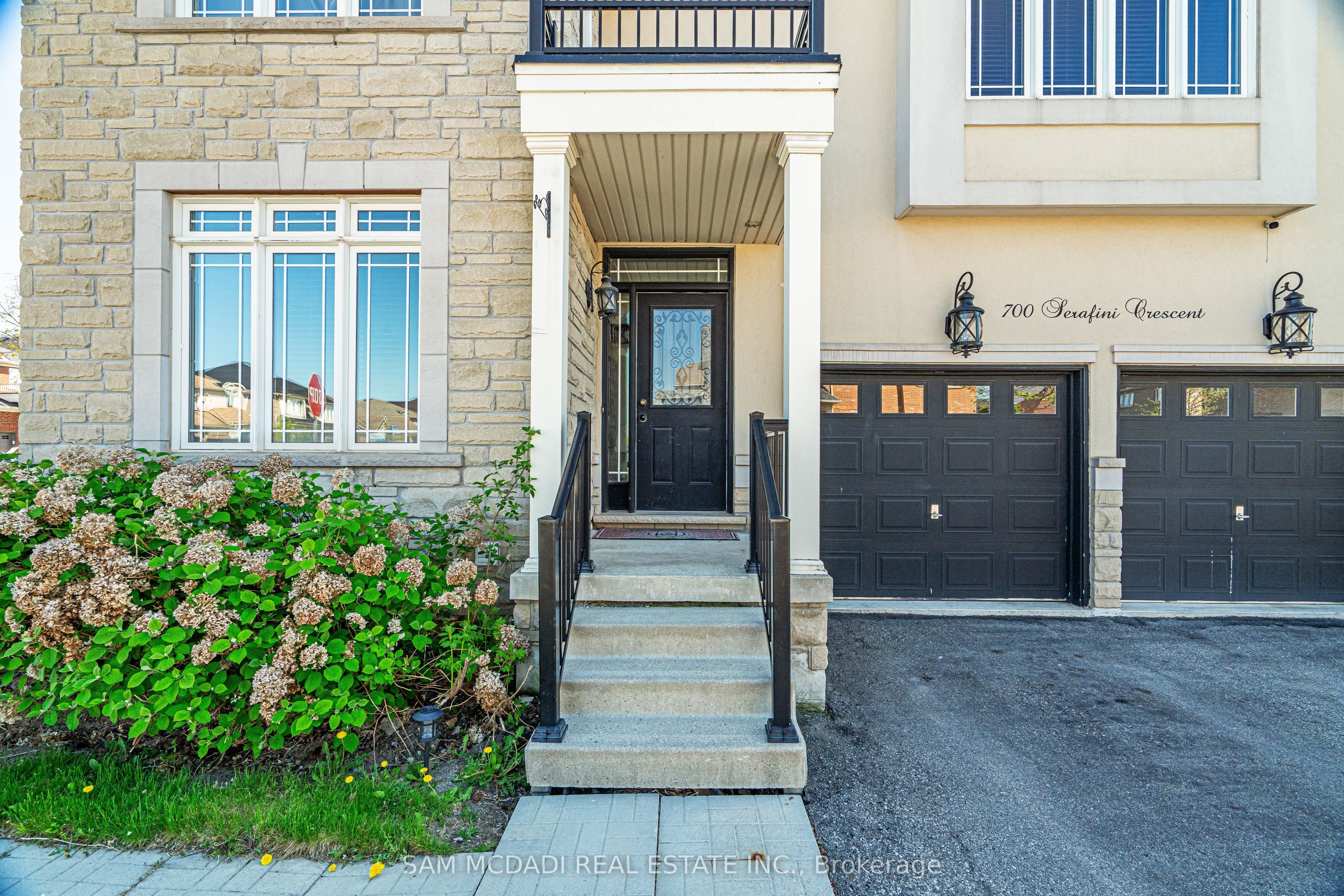 700 Serafini Crescent