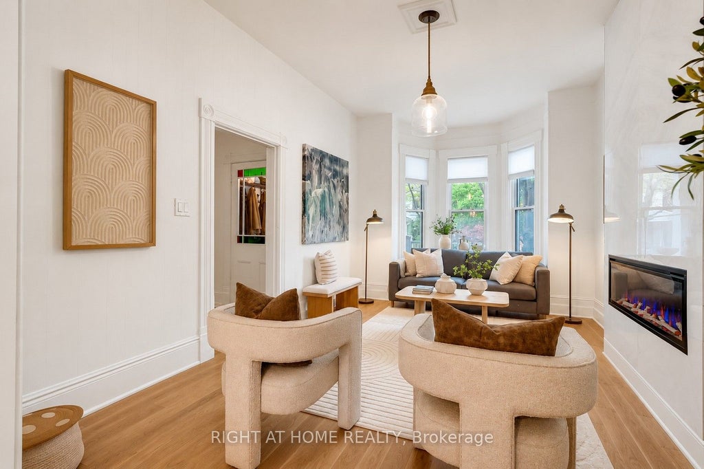 Photo of 118 Lansdowne Avenue, Toronto, ON M6K 2V9 (MLS # W13160600)