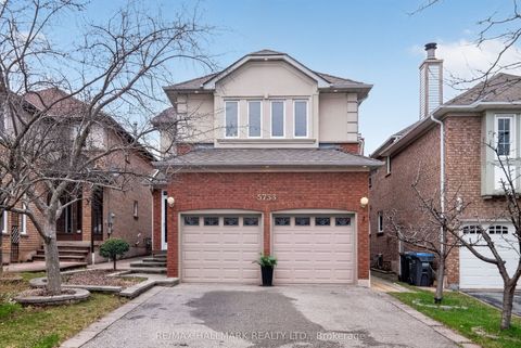 5733 Tayside Crescent Mississauga ON L5M 5J4