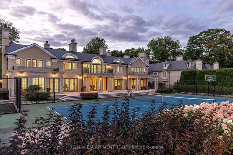 Property photo of 1092 argyle drive, oakville, ON l6j 1a7