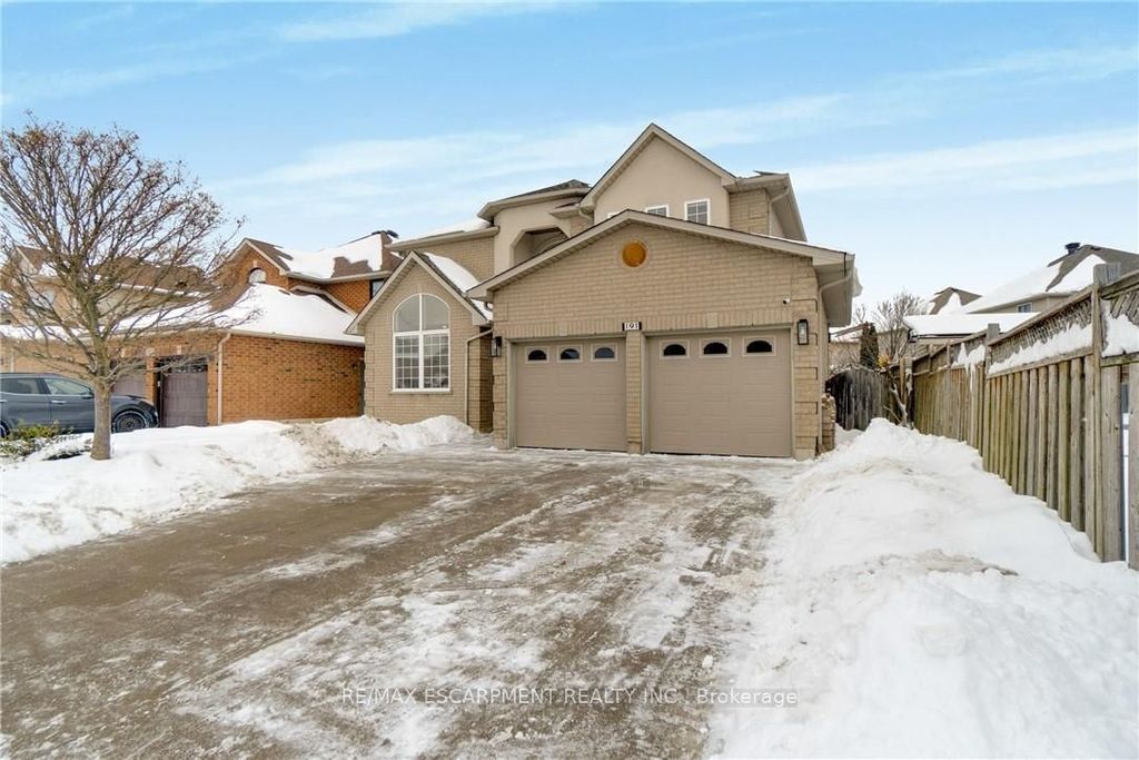 Photo of 191 Hawkswood Trail, Hamilton, ON L9B 2T1 (MLS # X12957620)