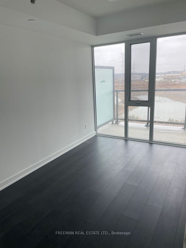 3200 Dakota Common B608