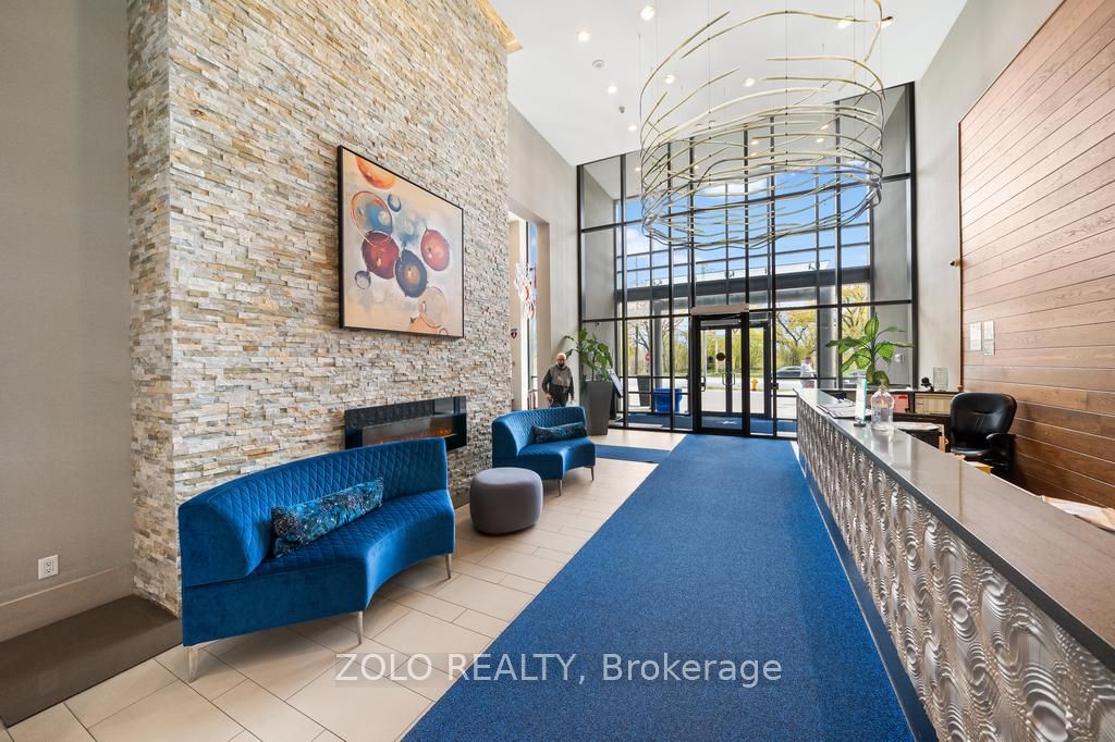 2230 Lake Shore Boulevard W 3802