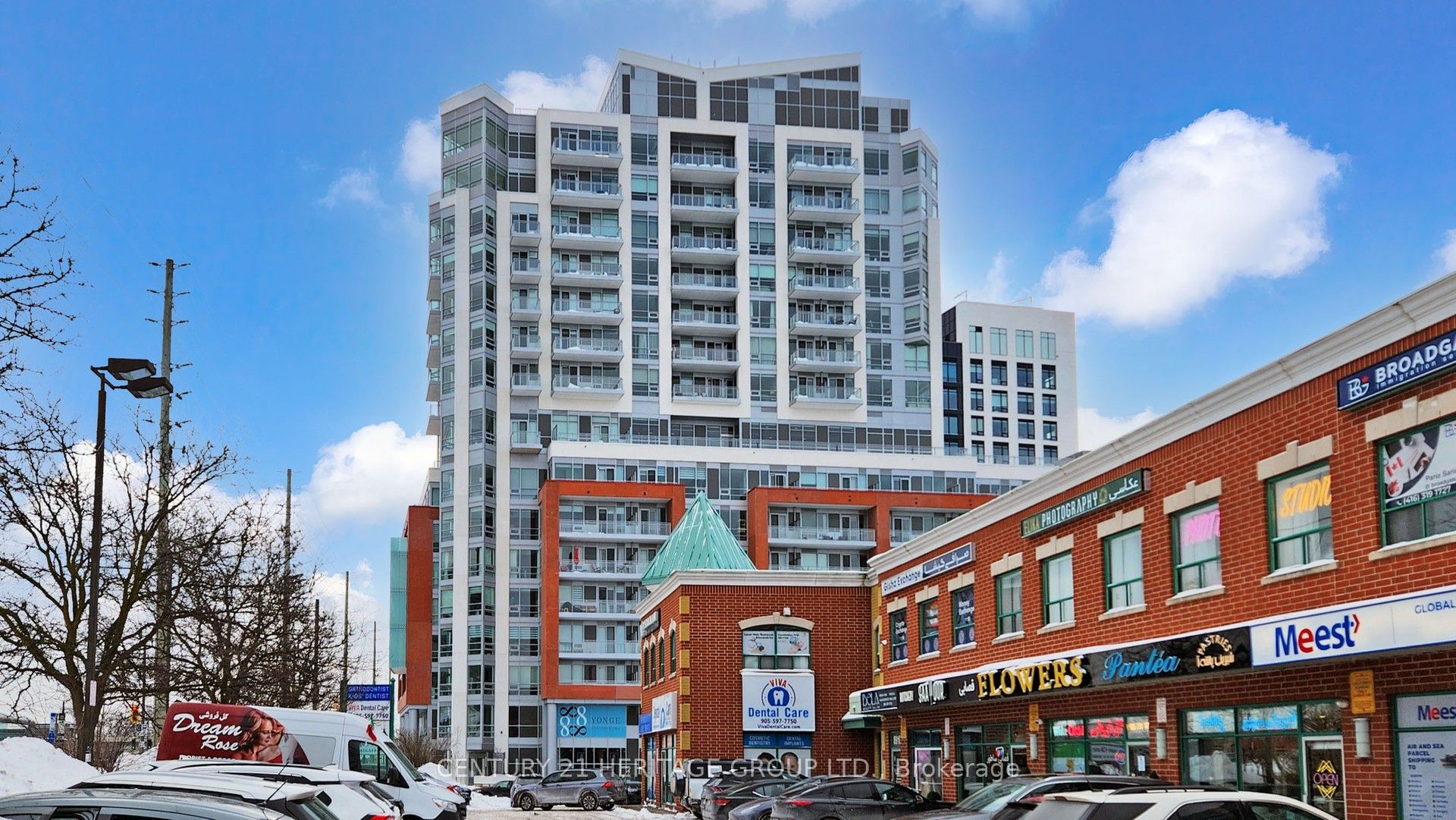 8888 Yonge Street 225