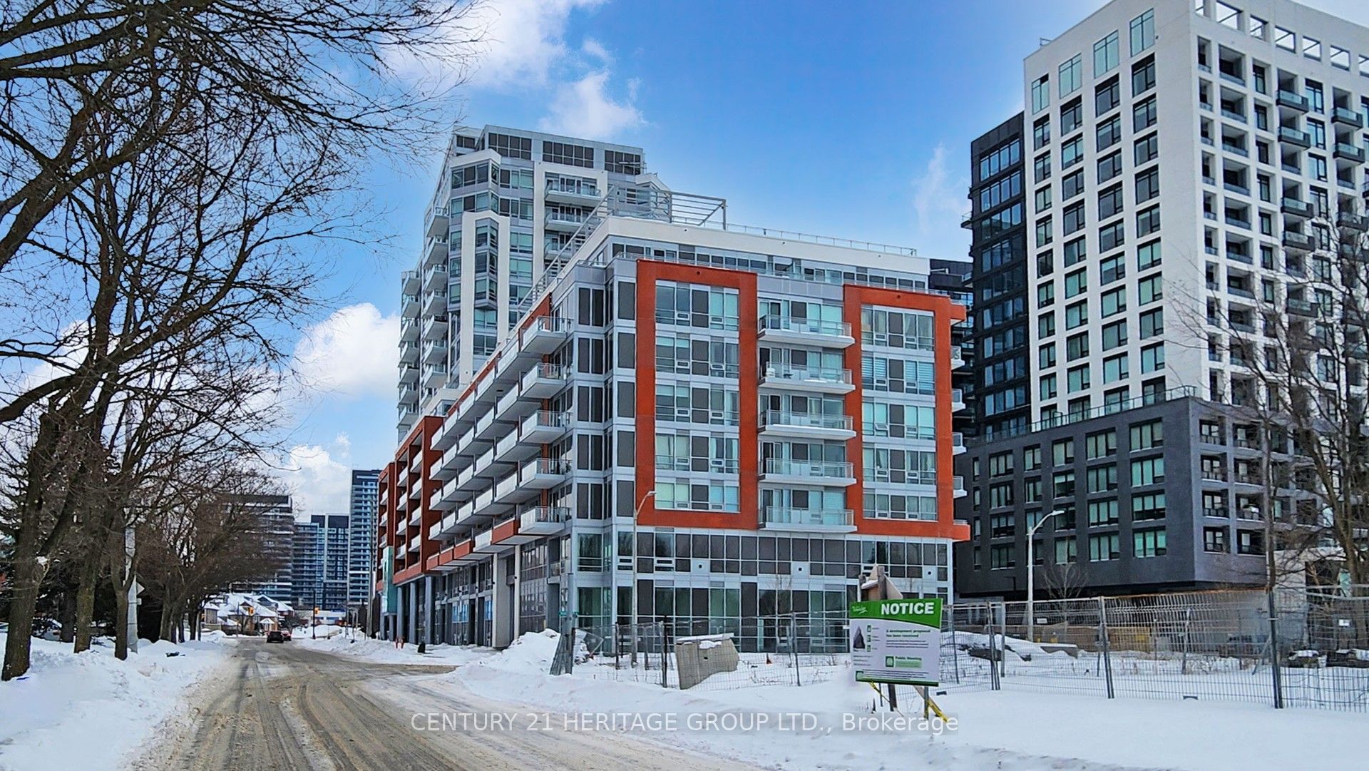 8888 Yonge Street 225