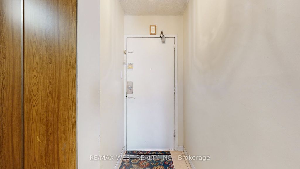 Photo of 940 Caledonia Road #210, Toronto, ON M6B 3Y4 (MLS # W12429322)