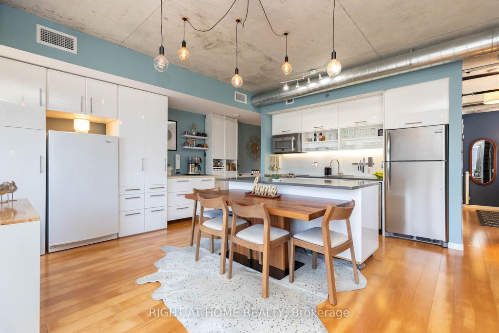 Photo of 32 Trolley Crescent #508, Toronto, ON M5A 0E8 (MLS # C13052092)