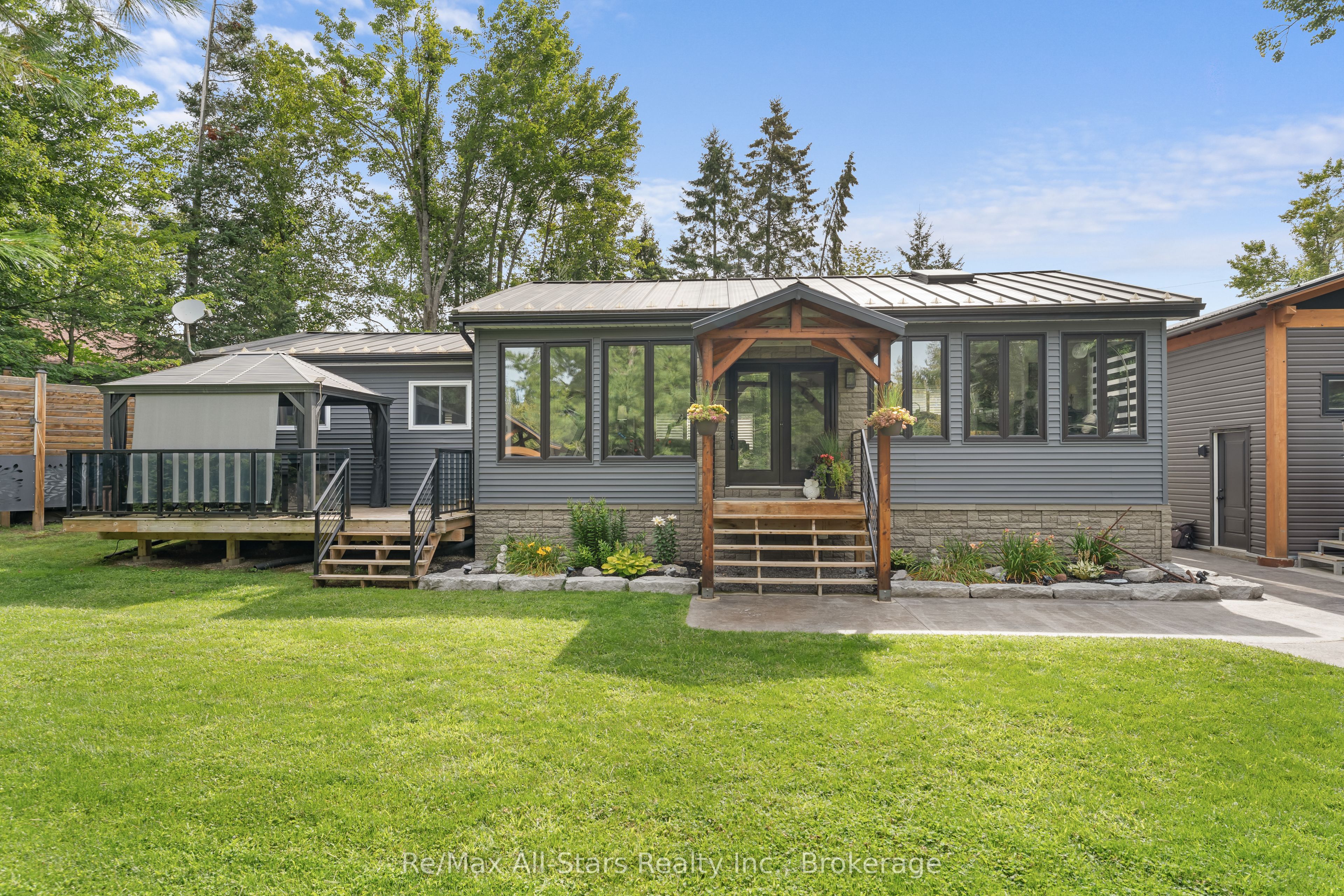 30 River Road