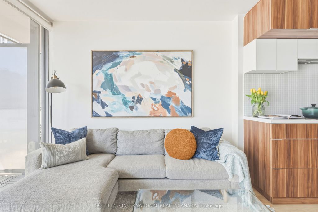 Photo of 185 Roehampton Avenue #1101, Toronto, ON M4C 0C6 (MLS # C12979262)