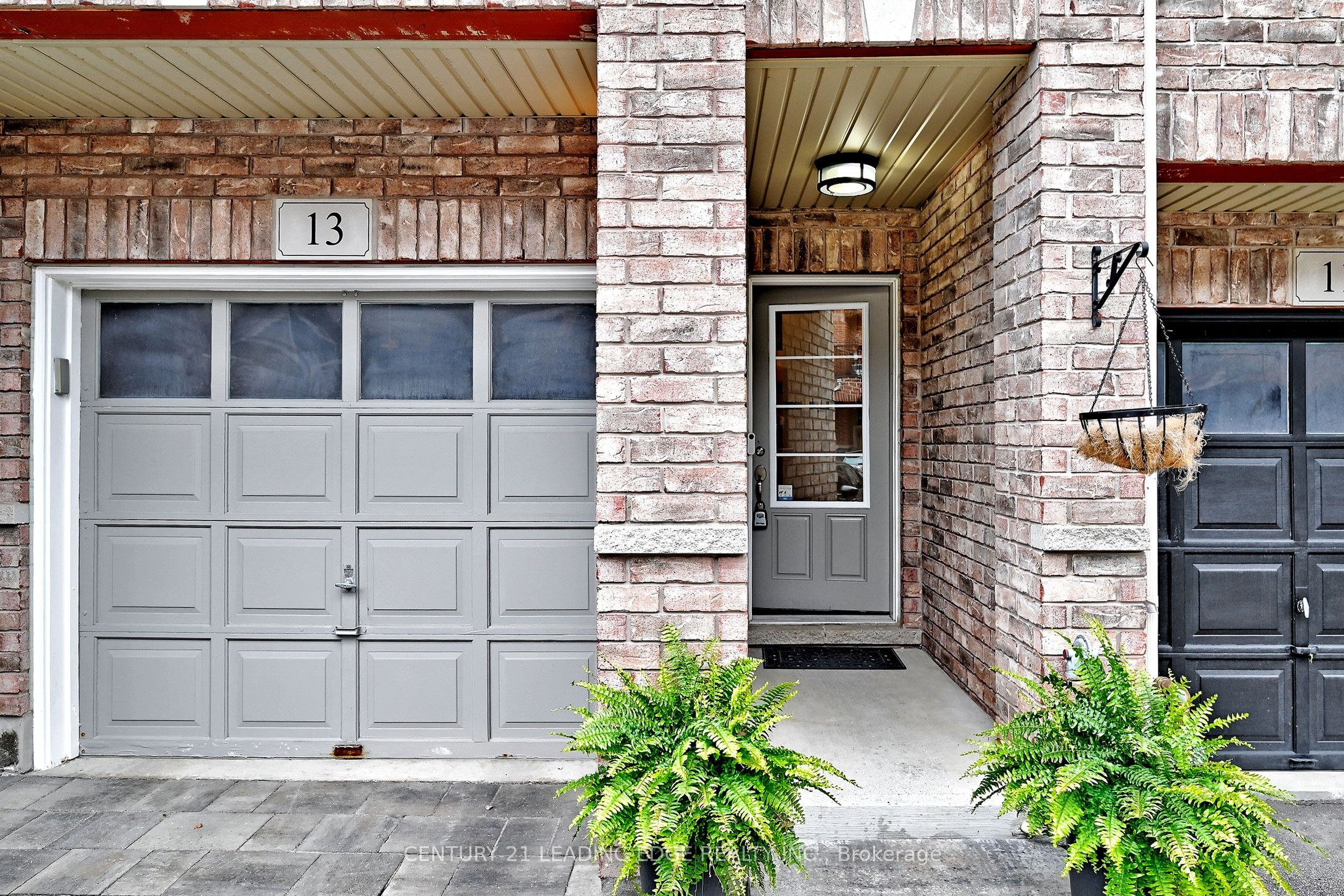 13 Beehive Lane