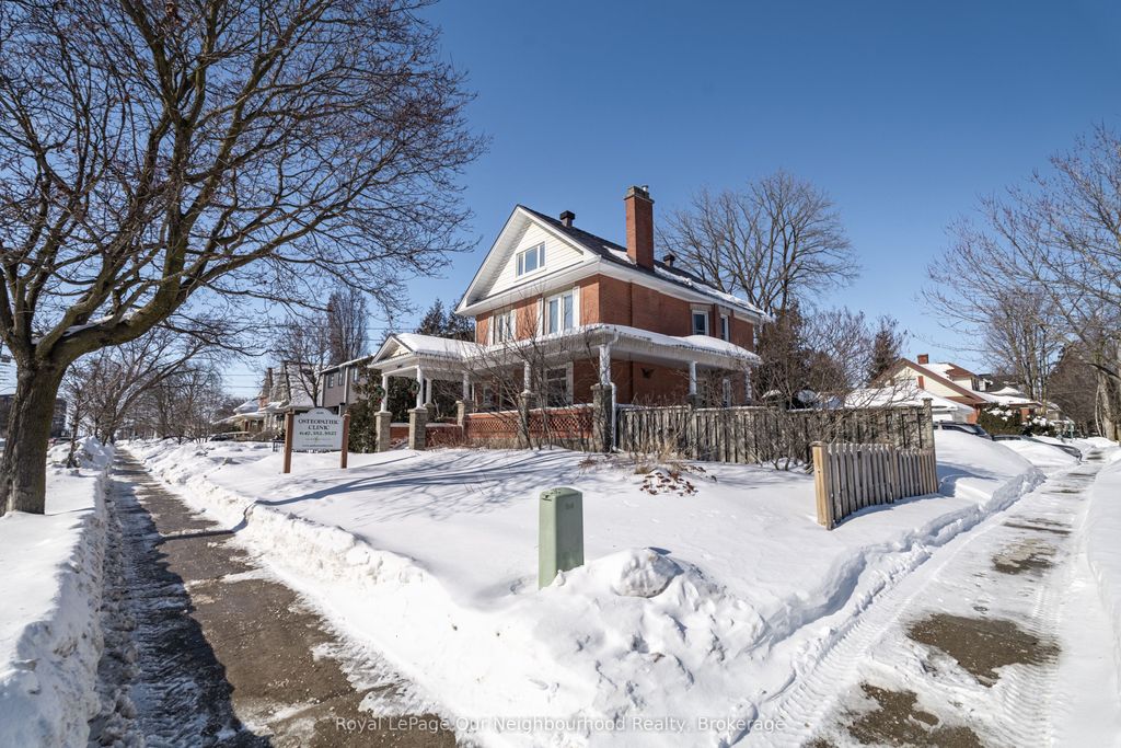 Photo of 6038 Main Street, Whitchurch-Stouffville, ON L4A 1B8 (MLS # N12777908)