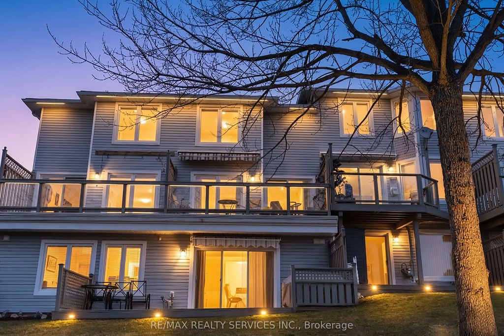 Photo of 245 Bishop Street S #9, Cambridge, ON N3H 5N2 (MLS # X13064788)