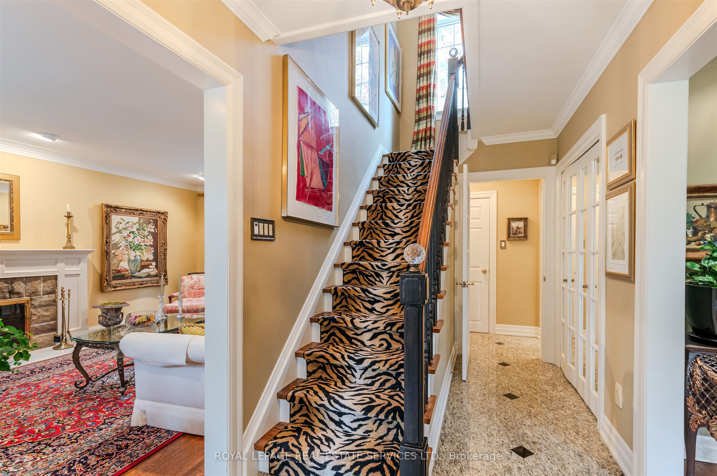 14 Riverside Crescent