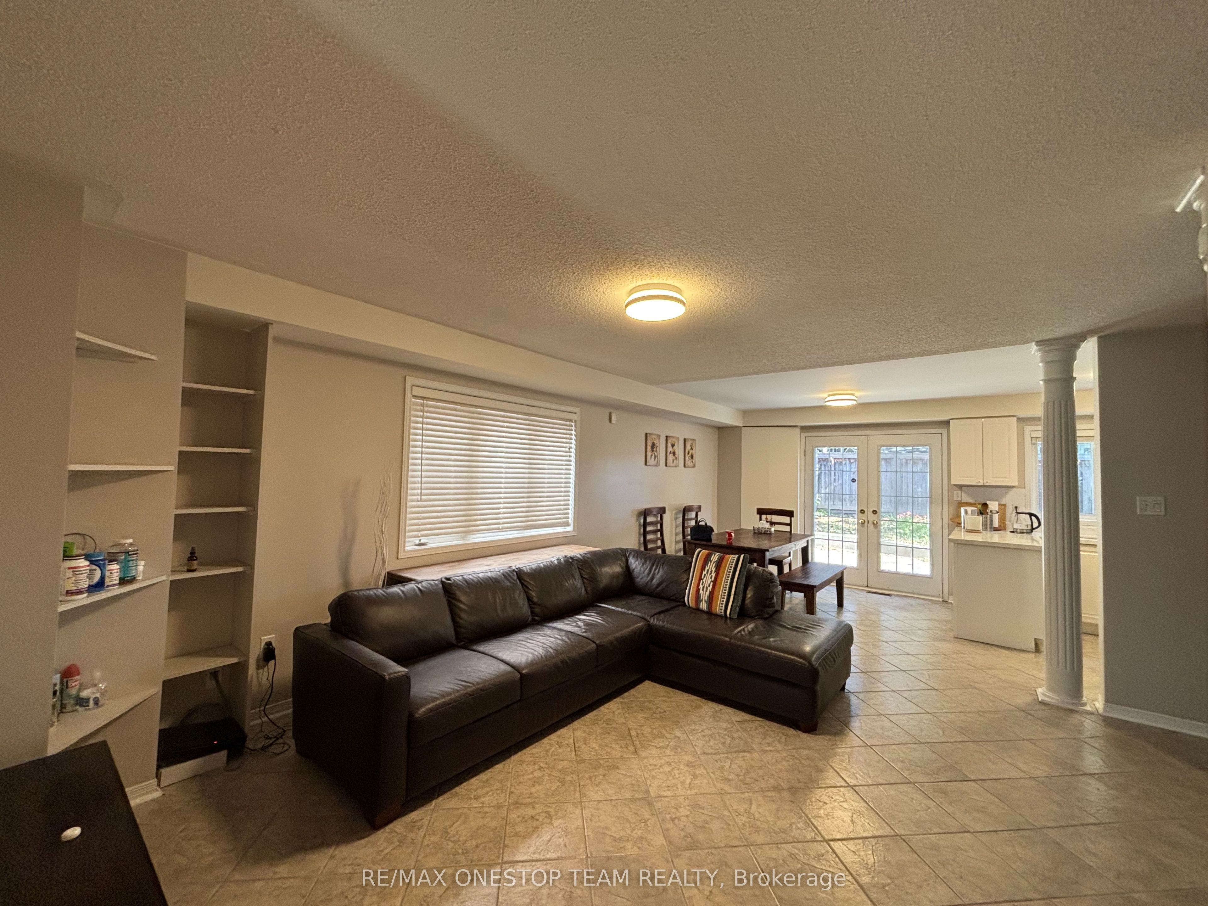 6988 Tassel Crescent