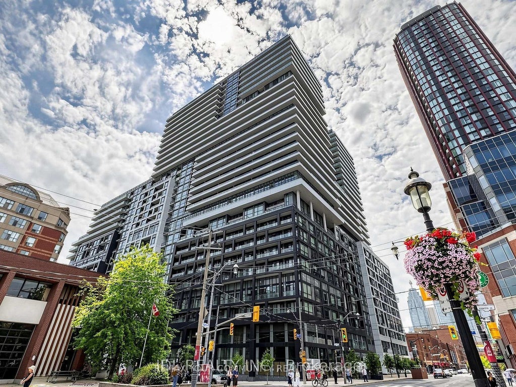 Photo of 70 Princess Street #1627, Toronto, ON M5A 0X6 (MLS # C13740526)