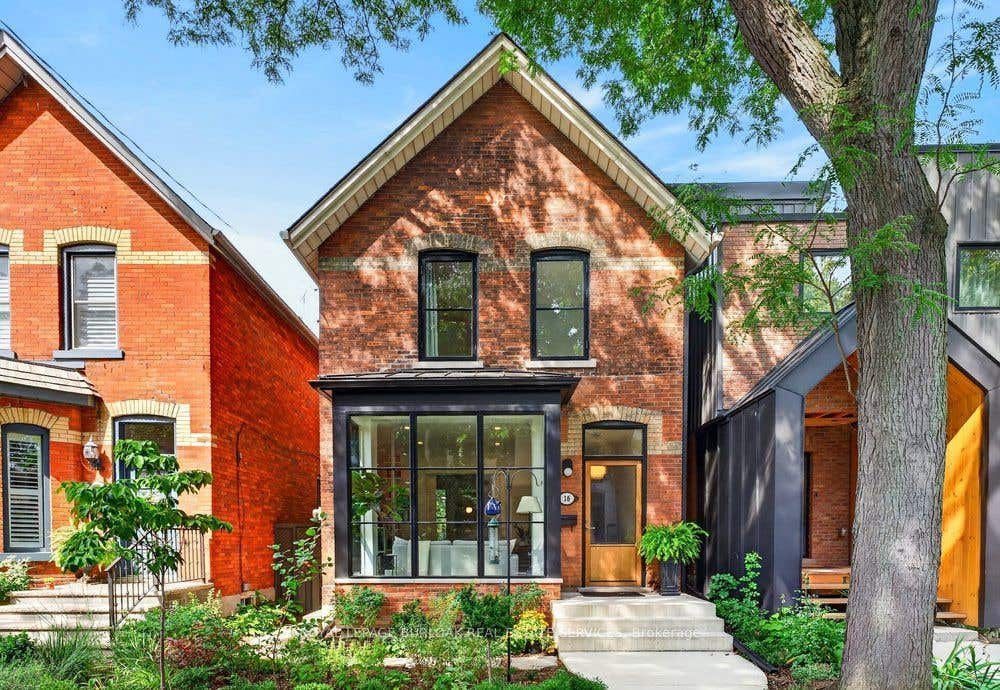 Photo of 16 BRUCE Street, Hamilton, ON L8P 3M6 (MLS # X13719714)