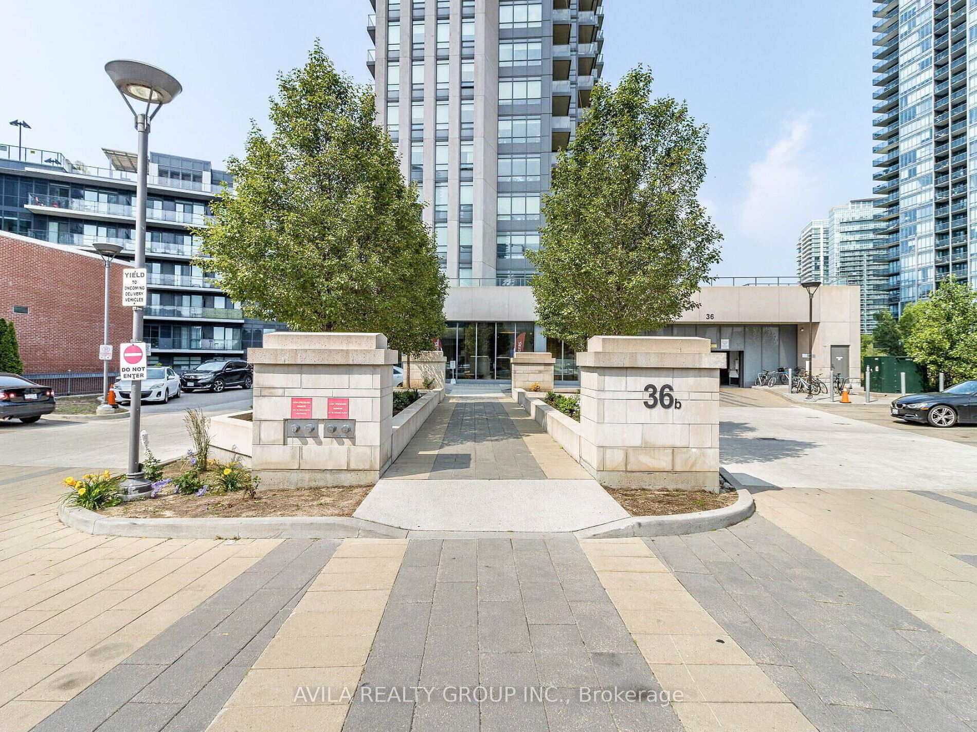36 Park Lawn Road 410